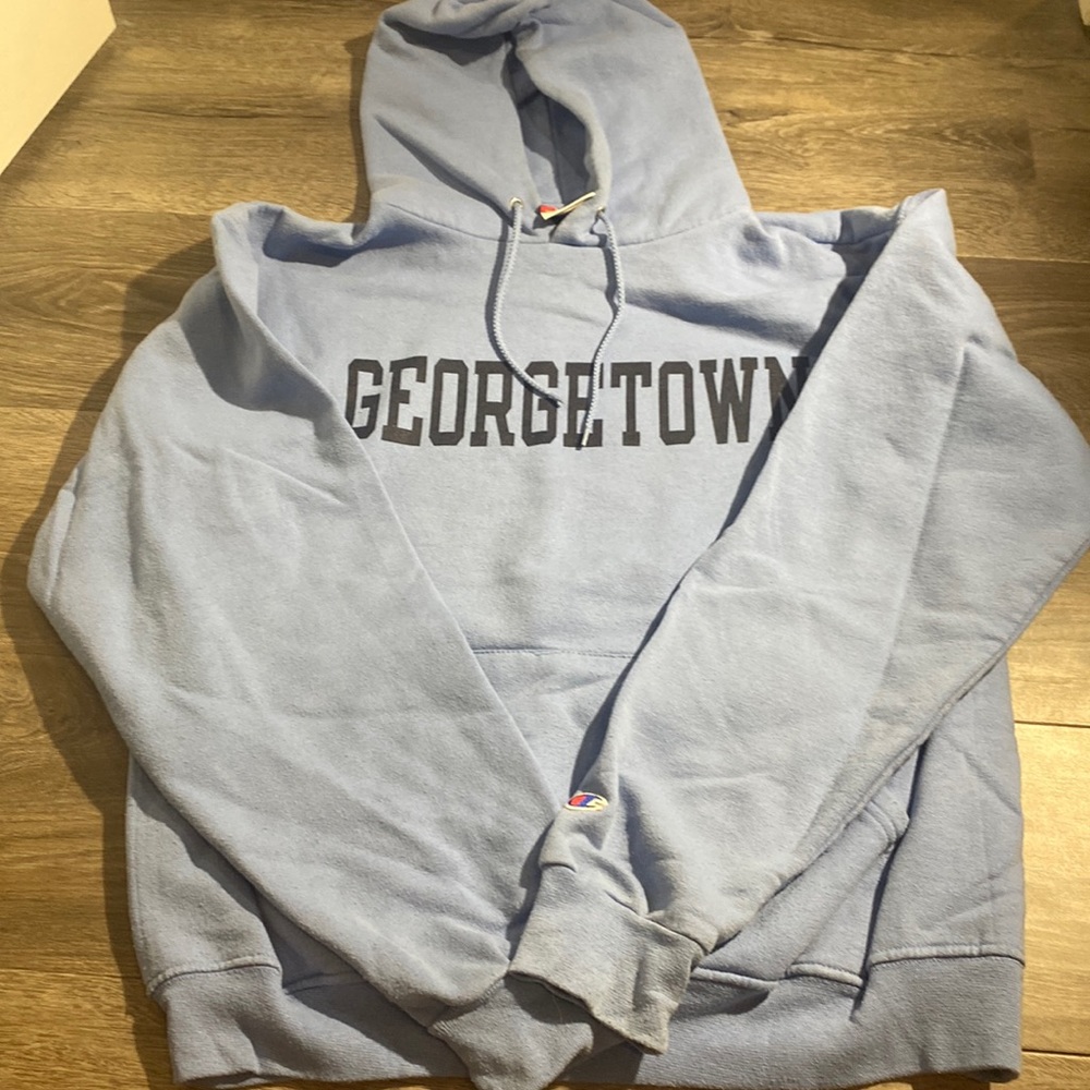 Georgetown Sweatshirt in Medium